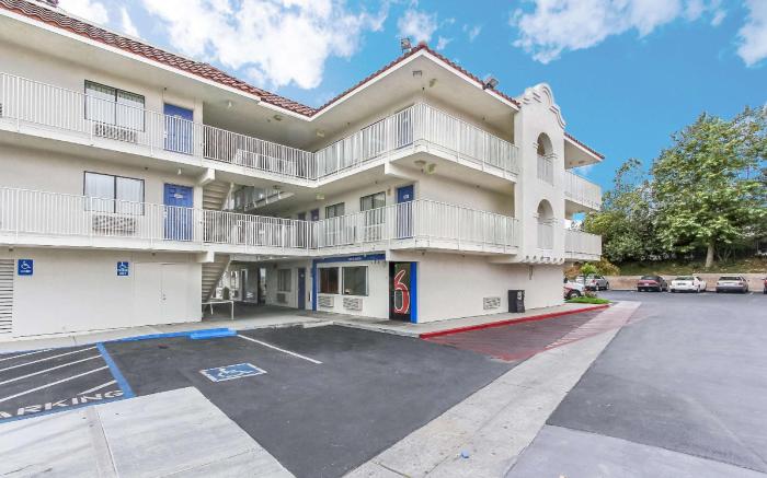 Motel 6 Watsonville, CA - Monterey Area