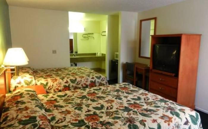 Simply Home Inn & Suites - Riverside