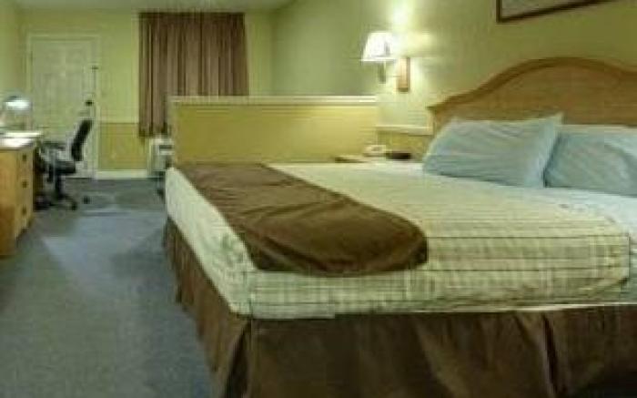 Edinburg Executive Inn