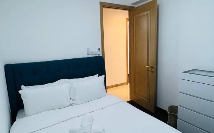 Sea View 3BR unit at R&F Princess by ANJU
