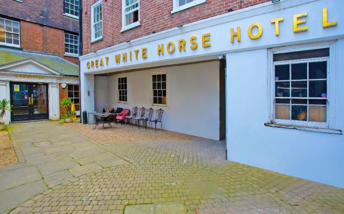 Great White Horse Hotel