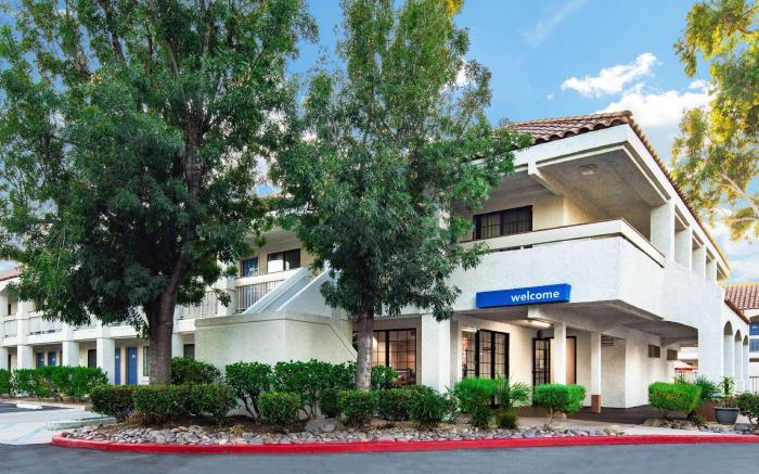 Motel 6 Thousand Oaks, CA