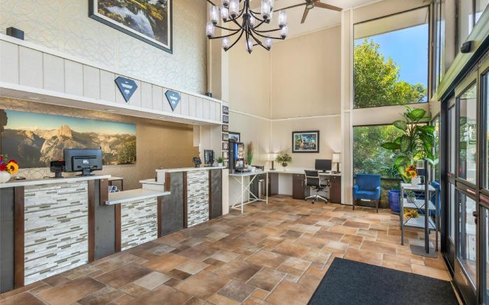Best Western Plus Sonora Oaks Hotel and Conference Center