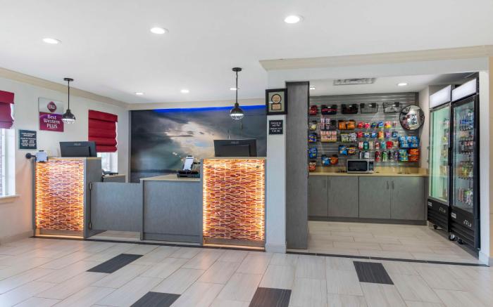Best Western Plus Lake Lanier Gainesville Hotel and Suites