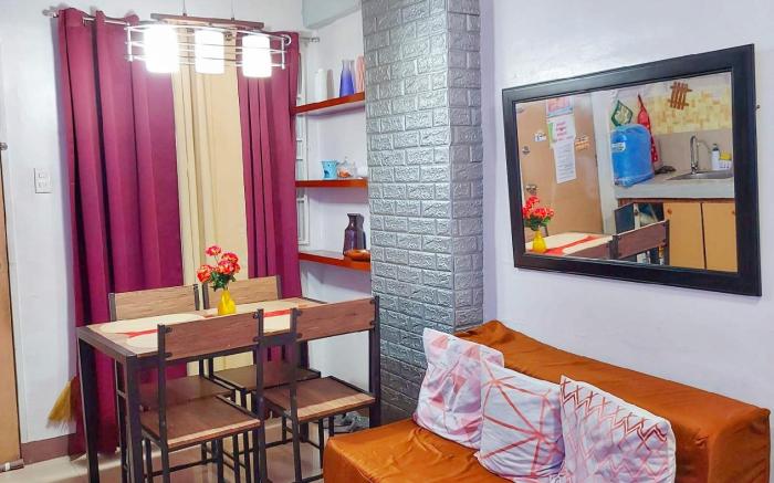 Cozy Room with Videoke + 100 Mbps Wi-fi 