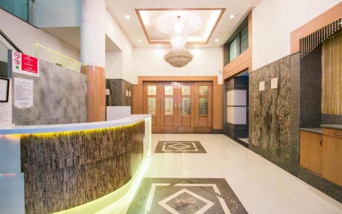 Seasons Hotel