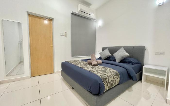 A Cozy 4BR Home/12 pax, 5mins to shops & mall