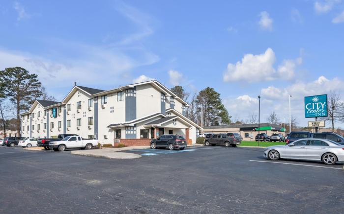City Center Inn by OYO I-64 Newport News