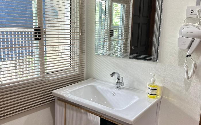 Service Apartment Lampang Room 102