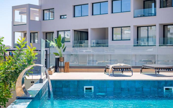 Delightful vacation apartment with balcony in the Limassol sunshine All yours