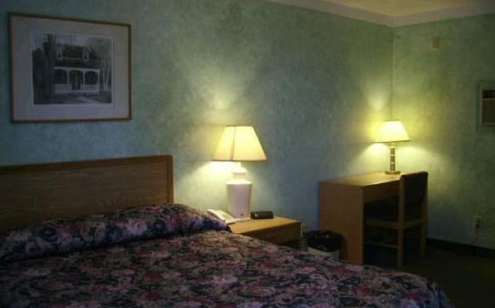Royal Napanee Inn