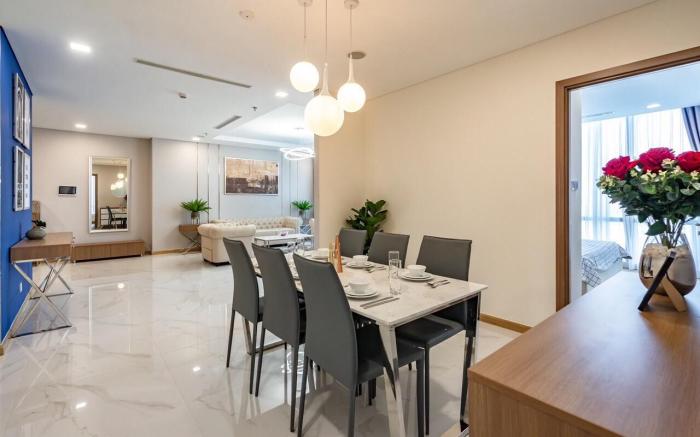 Best View with 3 beds at L81 beside Vincom Center