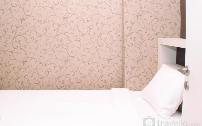 Nice Strategic 2BR Green Pramuka City By Travelio