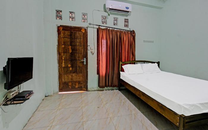 Hotel O Homestay Bang HajiNearLapangan Penujak ( Inen Gonggang)