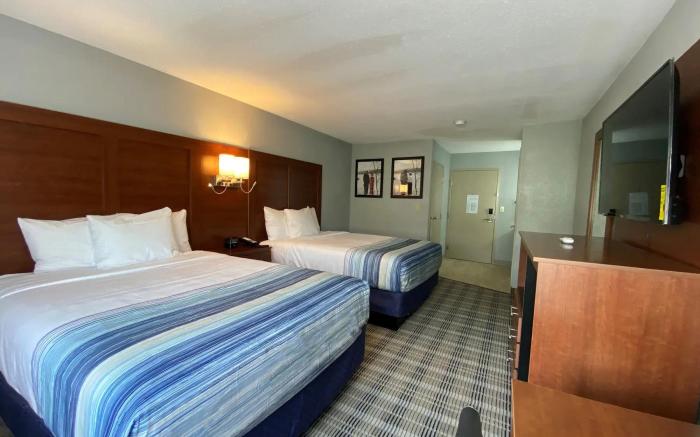 AmericInn by Wyndham Williamsburg