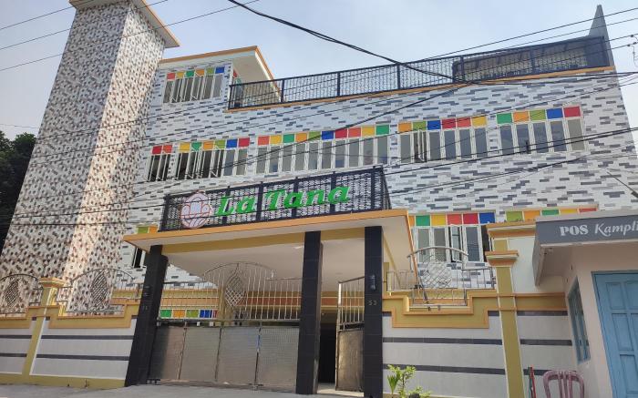 La Tana Hotel