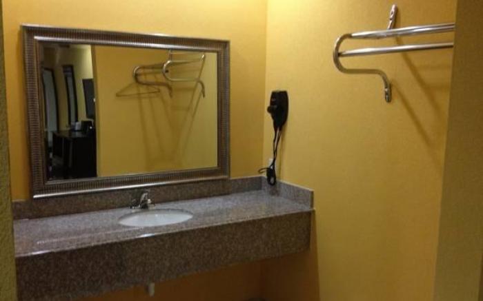 Moonlight Suites - Houston/George Bush Int'l Airport