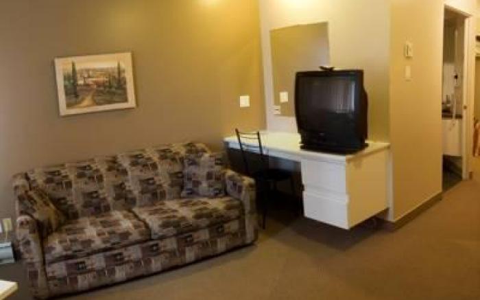 Motel Invitation