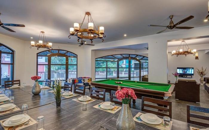 Escape to Paradise, Your Group Getaway 12-36 Pax