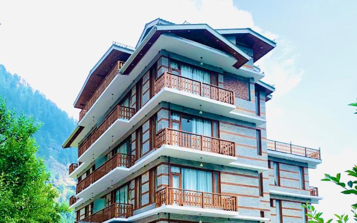 The Genial Mount, Manali
