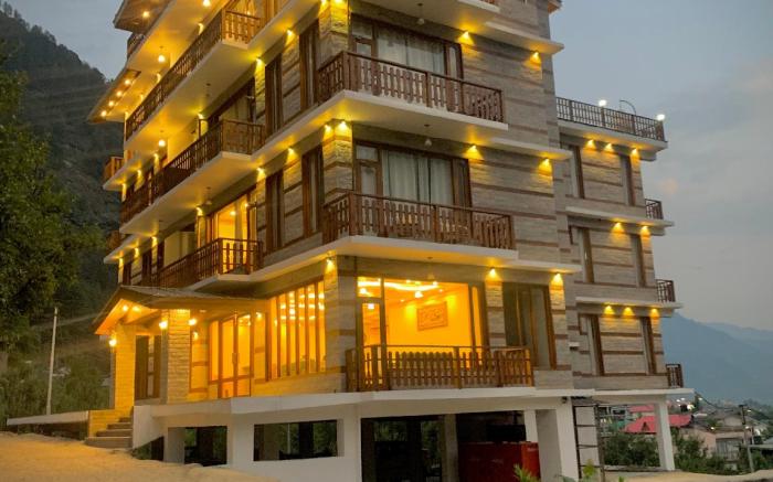 The Genial Mount, Manali
