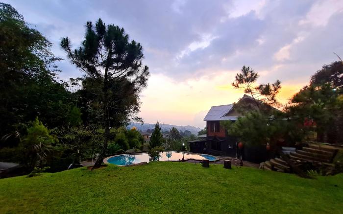 Villa Sahabat Puncak