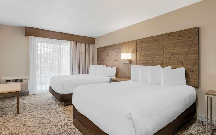 Best Western Plus Grand Manor Inn