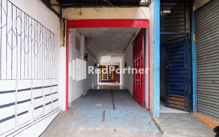 Ninja Room Pasteur Mitra RedDoorz