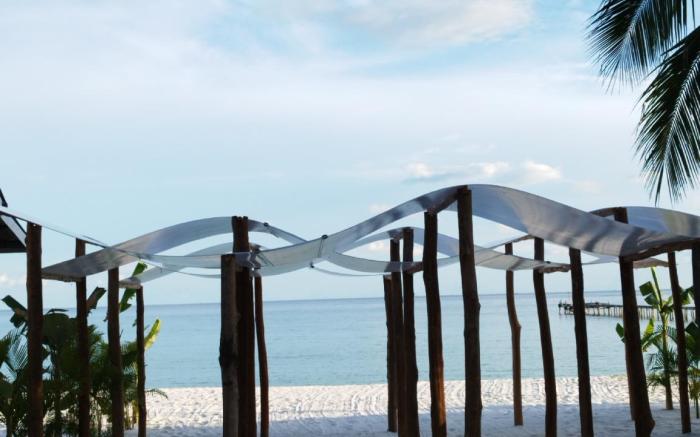 WHITE SAND ARK RESORT