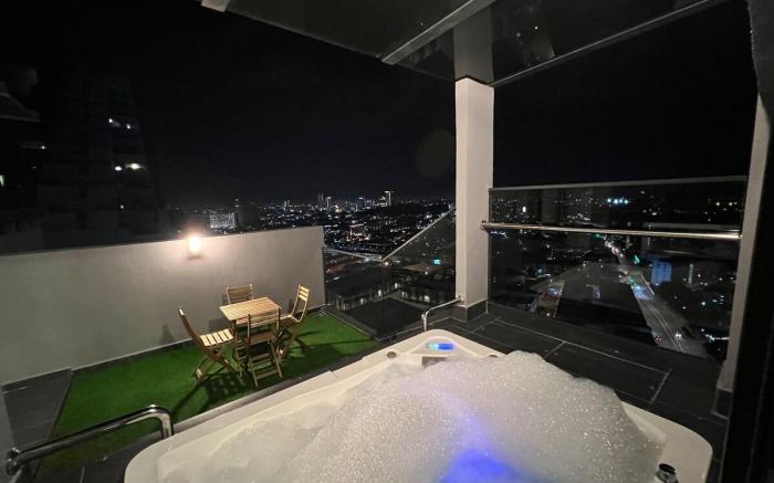 Attic✦Premium Private Pool@MelakaTown [Netflix]#63