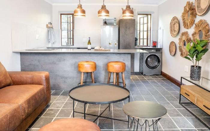 Avemore Orchard Apartment with Backup power