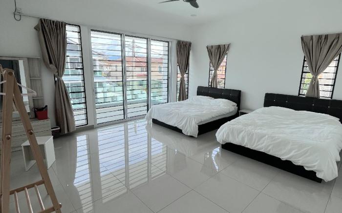 LOW SEASON PROMOTION! 4B12B Mountainville Bungalow