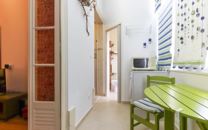 RED ALMIRANTE by HOMING