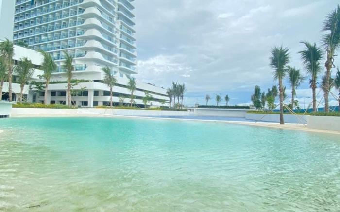 Rooftop 2Bedroom Villa  @ Azure North Pampanga