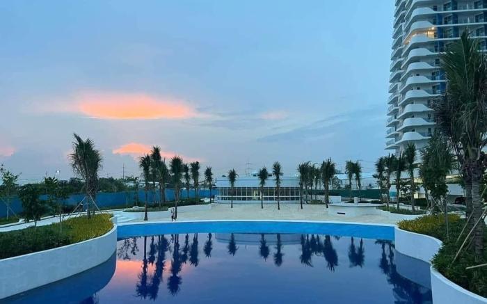Rooftop 2Bedroom Villa  @ Azure North Pampanga
