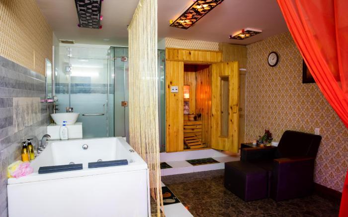 Luxury Hotel