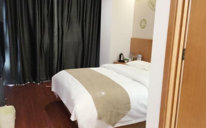 GreenTree Inn Nanjing Jiangning District Jiulonghu Metro Station Express Hotel