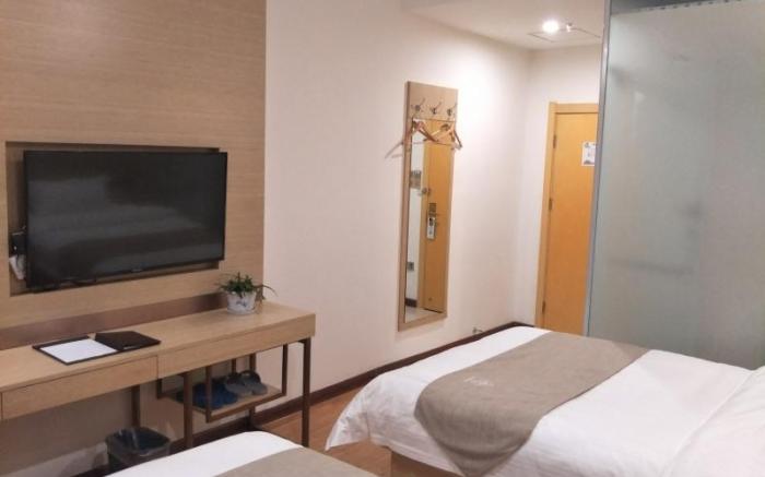 GreenTree Inn Shangqiu Liangyuan District Railway Station Express Hotel