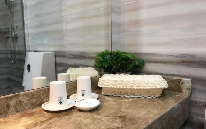 GreenTree Inn  Wuxi New District Hongshan Town Business Square Shell Hotel