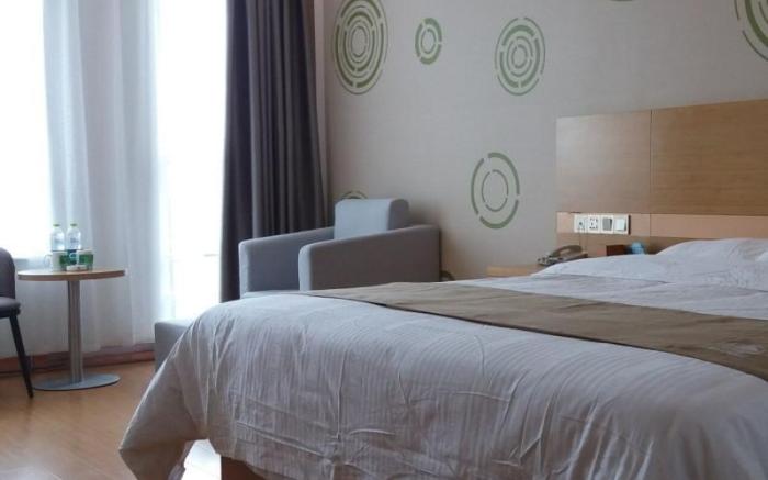 GreenTree Inn Shandong Heze Caoxian Zhuangzhai Town Oriental Times City Business Hotel