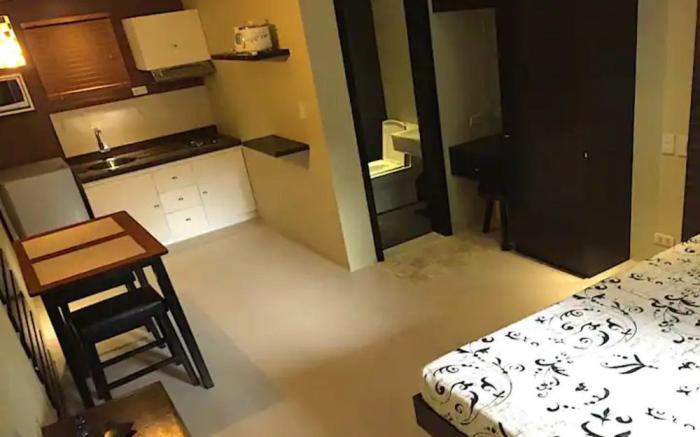 Tranquil Studio - 3 Mins. to White Beach (Unit 1)