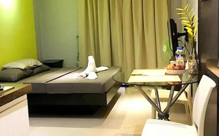 Tranquil Studio - 3 Mins. to White Beach (Unit 3)