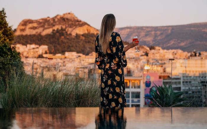 Skylark, Aluma Hotel & Resort