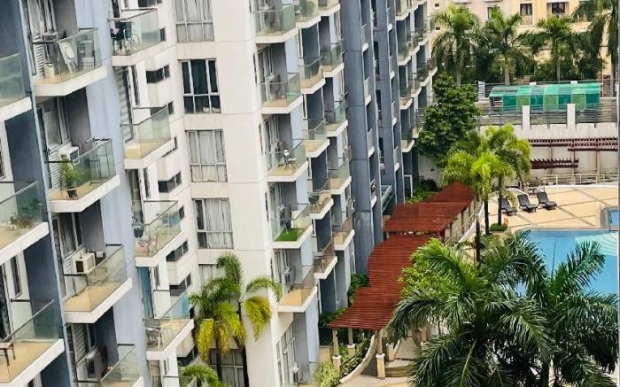 One Palm Tree Villas via Runway Manila NAIA T3
