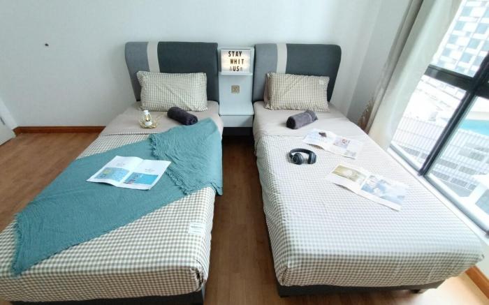 B2013The Platino Netflix 3Br Paradigm Mall By STAY