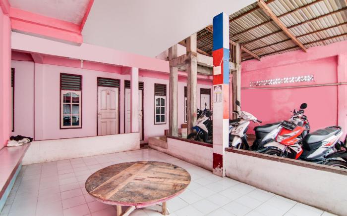 SPOT ON 91858 Raja Homestay Syariah