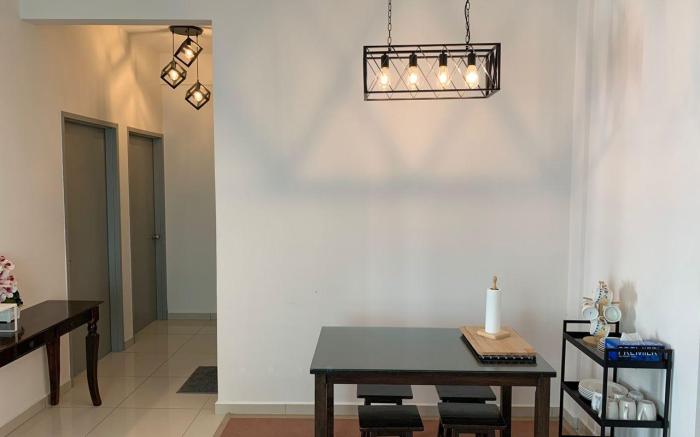 Meru Ipoh Residence WiFi+Pool (Muslim)