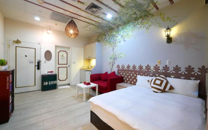 Kaohsiung Port Inn (高雄港商旅-慕夏側海景2人房)