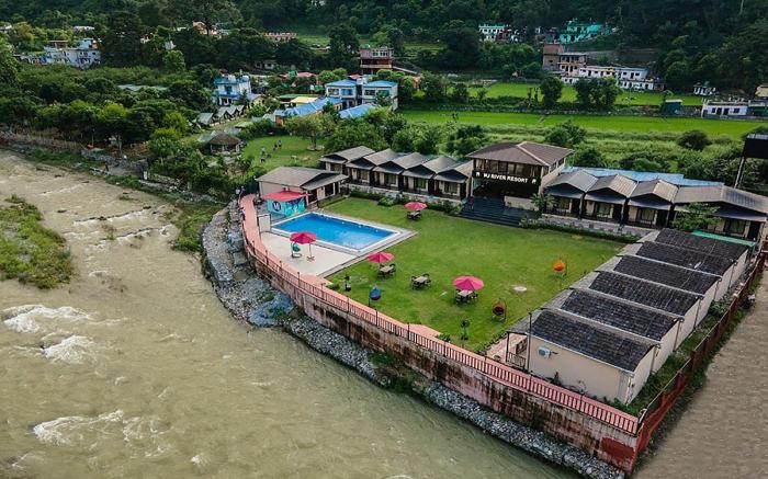 DLS MJ River Resort