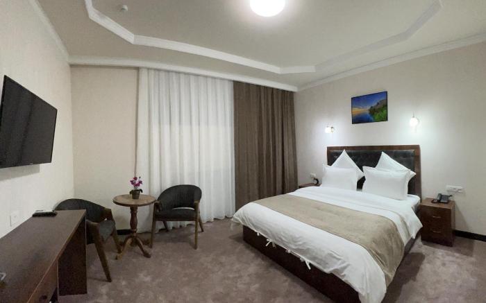 KHAN PALACE HOTEL
